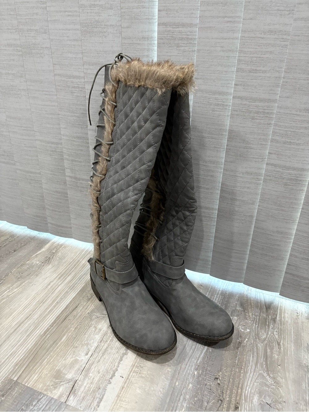Quilted Faux-Fur Trim Knee-High Boots - Gray